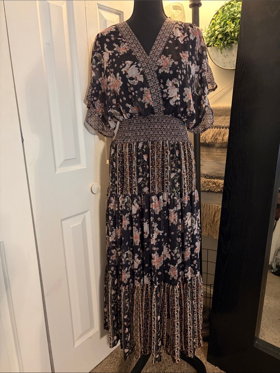 Q+A Los Angeles Dresses & Skirts - Black Boho Floral Maxi Dress with Smocked Waist and V-Neck